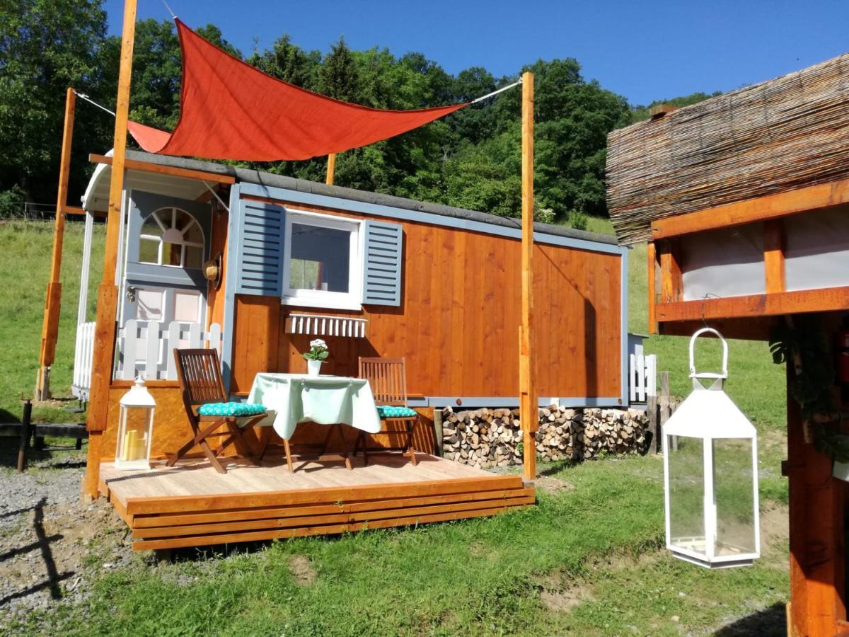 Zuruck Zur Natur - Urlaub Im Zirkuswagen, Sommeratelier Oder Schindelwagen Adenbach Exteriér fotografie