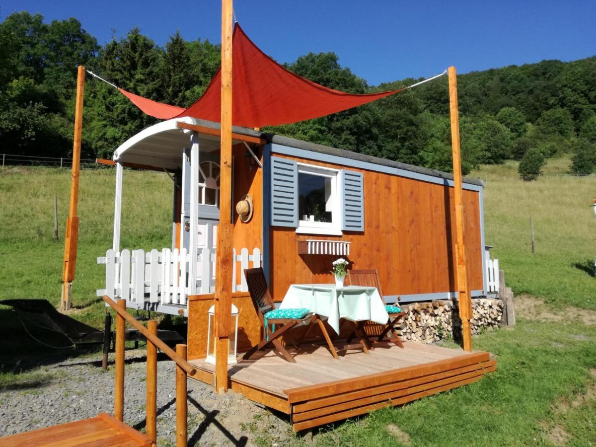 Zuruck Zur Natur - Urlaub Im Zirkuswagen, Sommeratelier Oder Schindelwagen Adenbach Exteriér fotografie